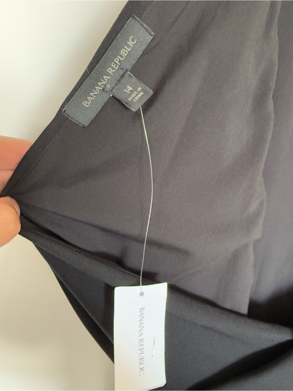 387. Banana Republic NWT Black Open Back Drape Sheath Dress Size 14 - Picture 2 of 8